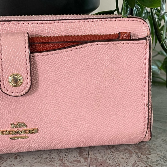 Coach Colorblock Multifunctional Wallet F25967 Blush/Terracotta $275 - Picture 13 of 15